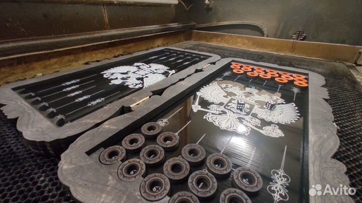 Нарды со стеклянным черным полем