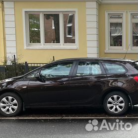 Opel Astra 1.4 МТ, 2014, 226 937 км