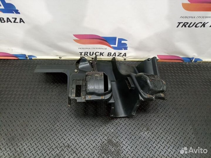 81614700025 Кожух рулевой колонки нижний Man TGA