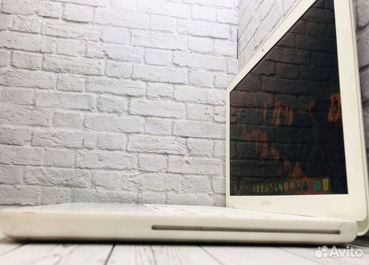 Macbook 13 2010 Ростест