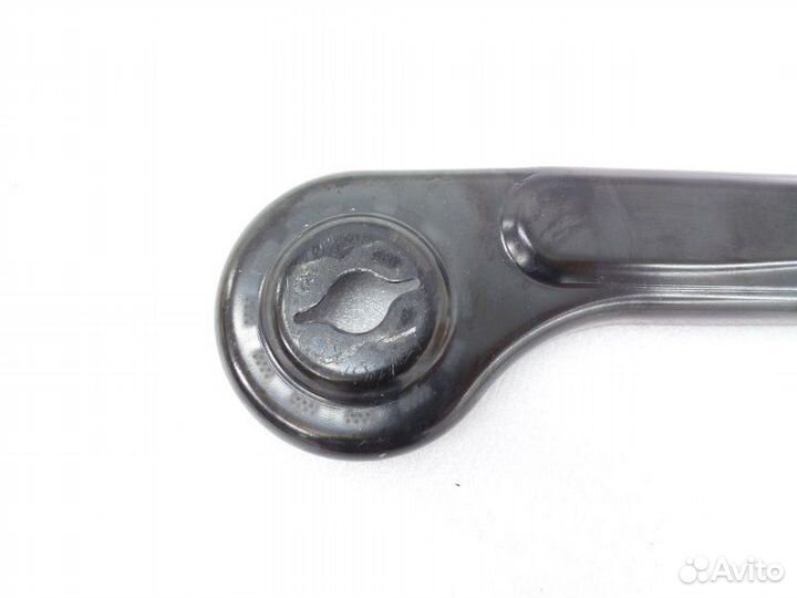 Кронштейн подрамника правый Hyundai Sonata DN G4NA