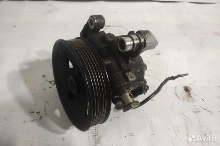 Насос усилителя руля Mercedes w220