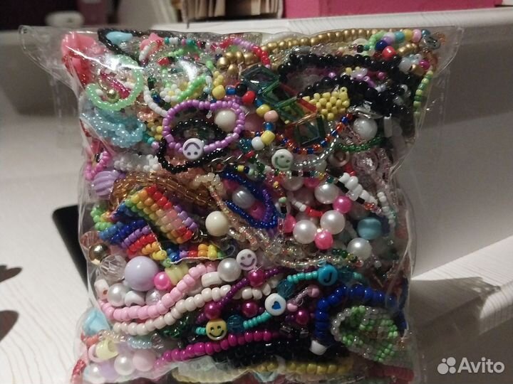 Украшения из бисера