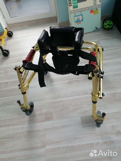 Ходунки для инвалидов детские. Мега оптим