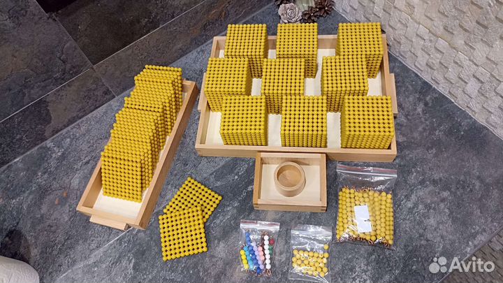 Деревянная игрушка: золотой банк