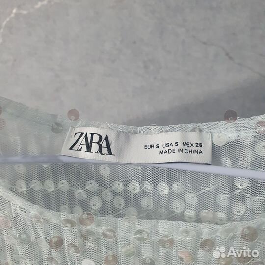 Блестящий топ в пайетках zara