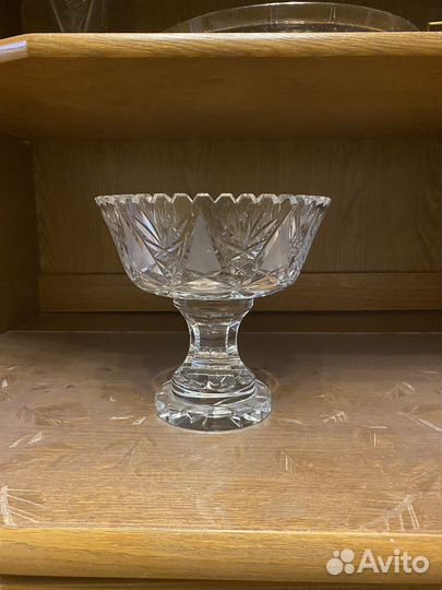 Ваза хрустальная