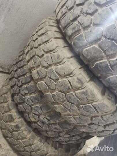 Bfgoodrich Mud-Terrain T/A KM2 255/85 R16