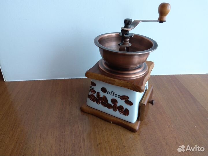 Кофемолка ручная, механическая новая