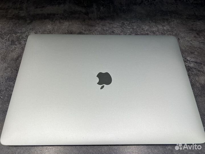 Macbook pro 15 2016 touch bar