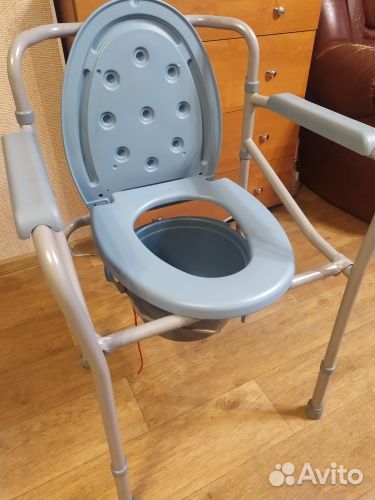 Санитарное кресло туалет