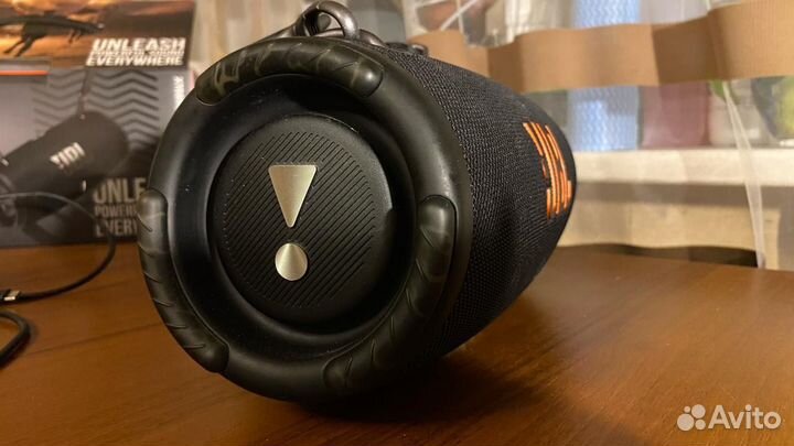 Колонка jbl xtreme 3