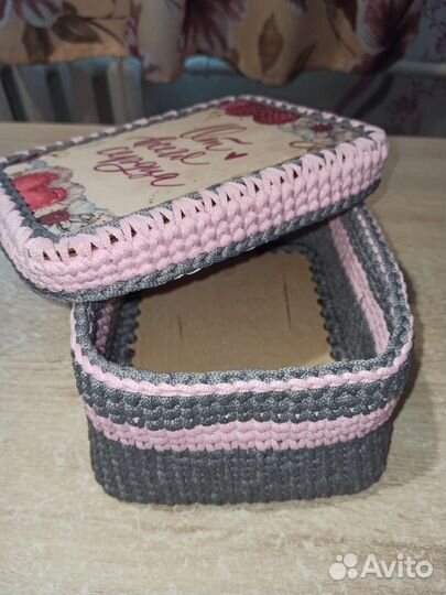 Шкатулка с крышкой