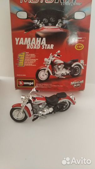 Сборная модель 1/18 мотоцикла Yamaha в сборе