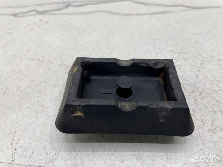 Поддомкратник Bmw E38 E39 E53