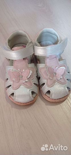 Сандалии для девочки