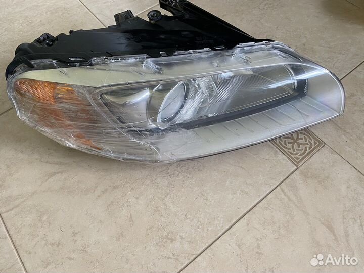 Левая фара volvo s80