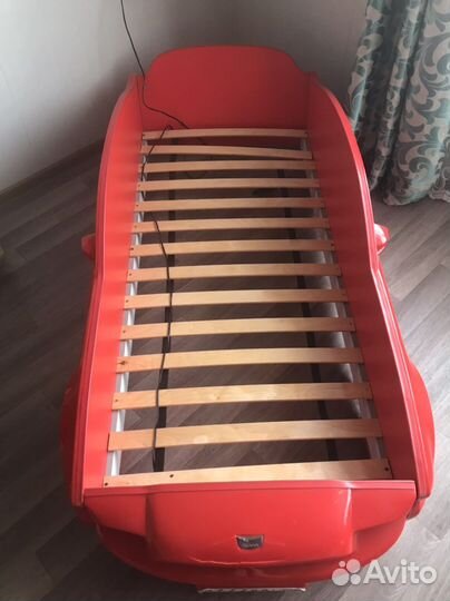 Детская кровать машина с матрасом