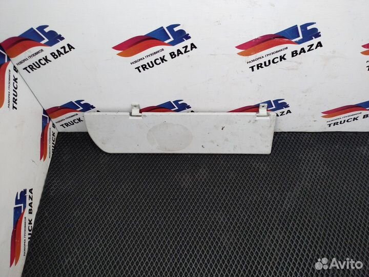 Козырек солнцезащитный правый Iveco Stralis