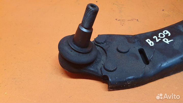 Рычаг подвески нижний передний правый Land Rover