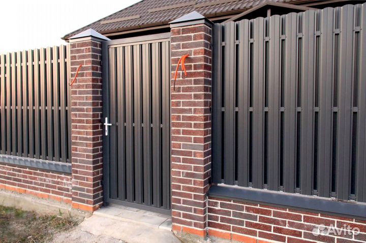 Металлический штакетник П-образный