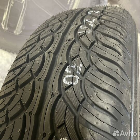 Yokohama Parada Spec-X PA02 285/35 R23 107V