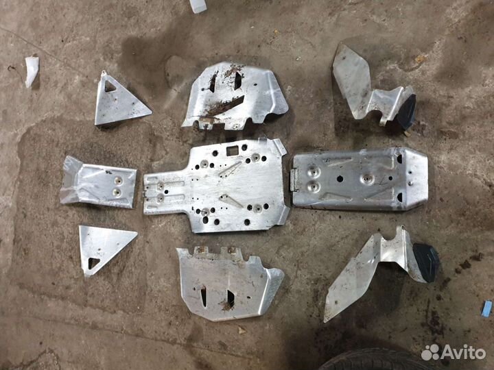 Защита днища на квадроцикл