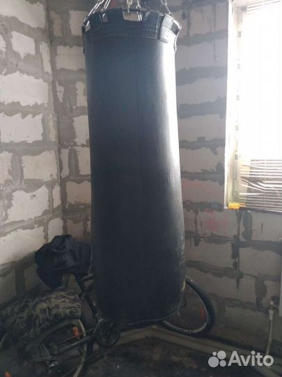 Боксёрский мешок профессиональный