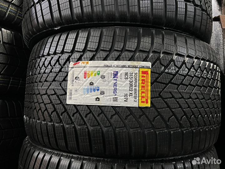 Pirelli Scorpion Winter 2 275/35 R22 и 315/30 R22 102V