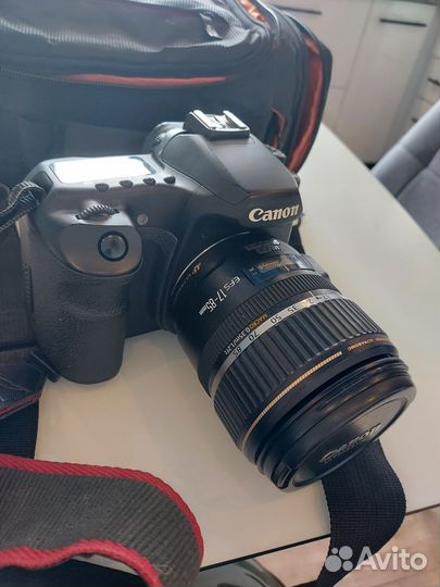 Зеркальный фотоаппарат Canon 40D