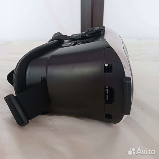 Очки виртуальной реальности для телефона