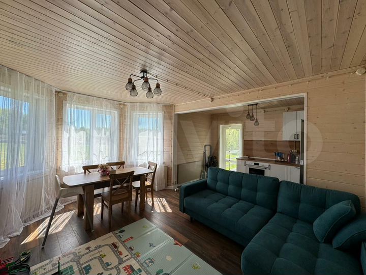 Дом 111 м² на участке 10 сот.