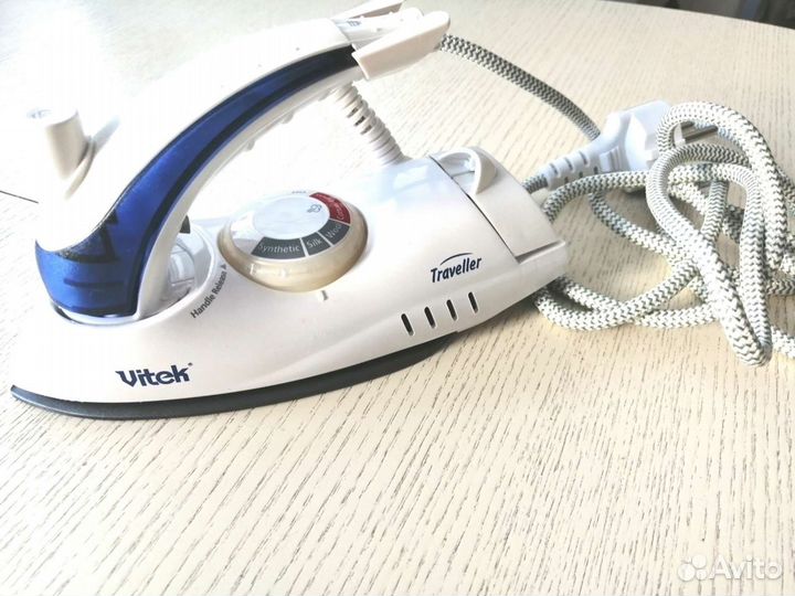 Утюг дорожный Vitek-1220 Traveler 1000 Вт