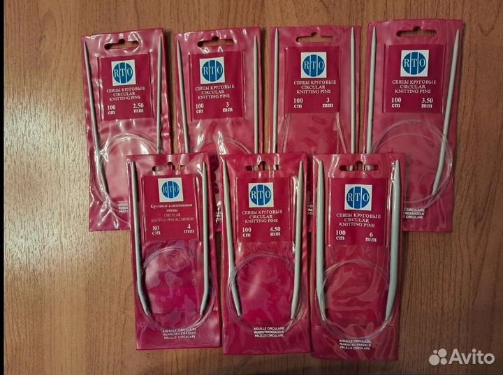 Спицы и вилка для вязания