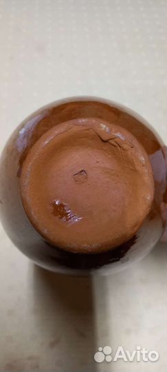 Глиняный кувшинчик