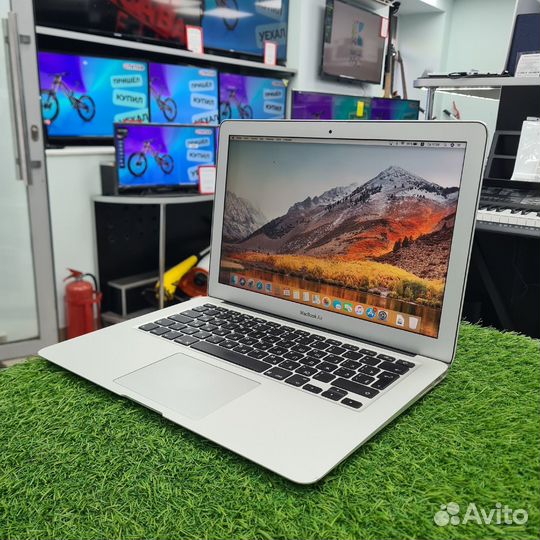 Apple MacBook Air 13 (2011)