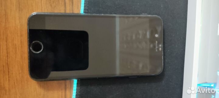 iPhone 7, 32 ГБ