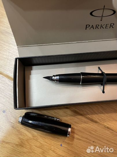 Перьевая ручка Parker