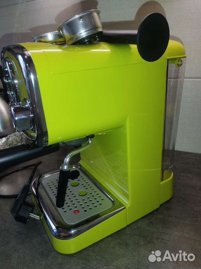 Кофеварка рожковая Oursson EM1505/GA