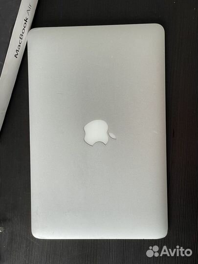 Ноутбук Macbook Air 11 late 2010