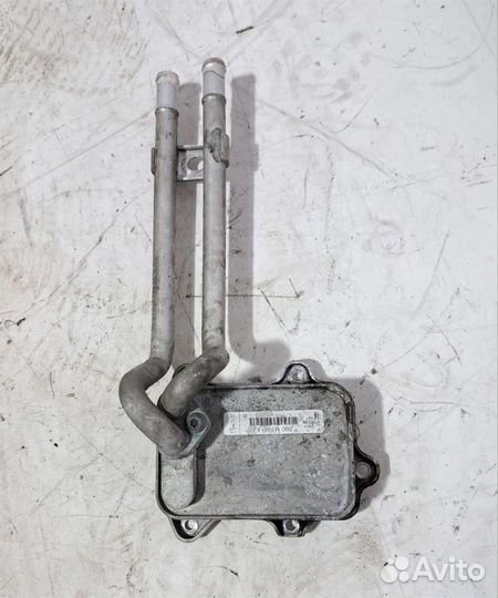 Радиатор масляный VW Passat (B6) 2005-2010