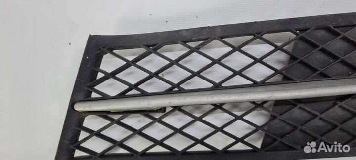 Заглушка (решетка) в бампер передний 51117200699 BMW 5 F10/F11/GT F07 0