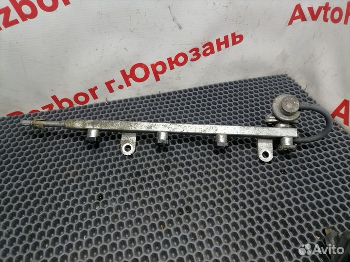 Рампа топливная Daewoo Nexia Chevrolet Lanos 1.5