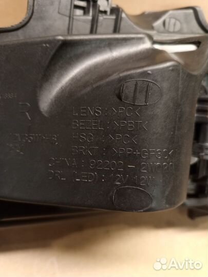 Фара противотуманная правая Hyundai 922022W020