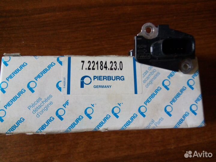 Датчик расхода воздуха Pierburg 7.22184.23.0