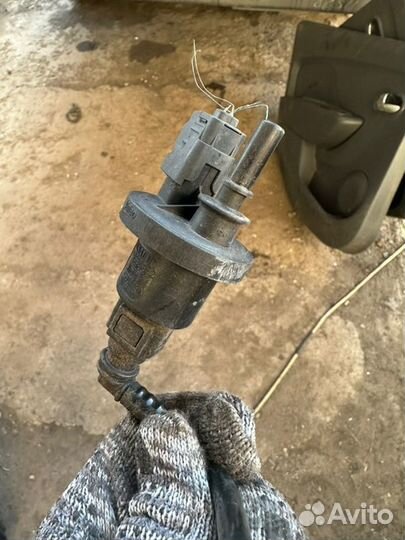 Клапан абсорбера Renault Sandero 2