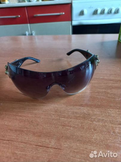 Солнцезащитные очки женские Италия