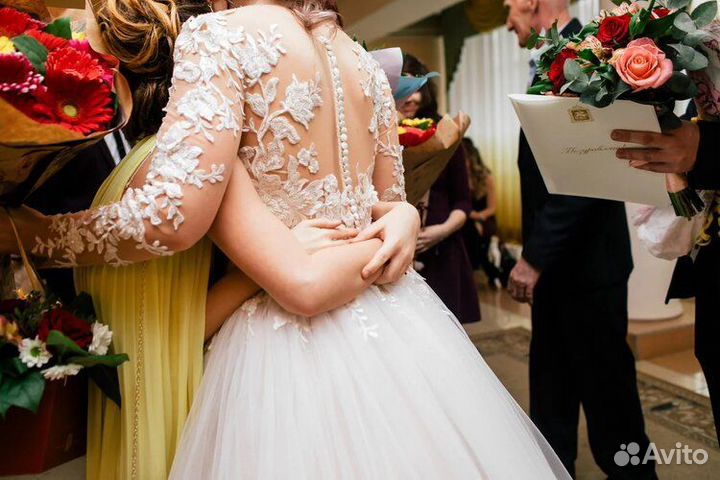 Свадебное платье