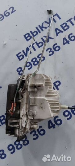 Замок двери передняя левая на Dodge Caravan