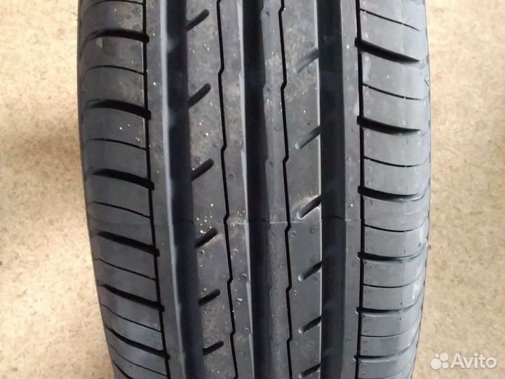 Yokohama Bluearth ES32 225/45 R17